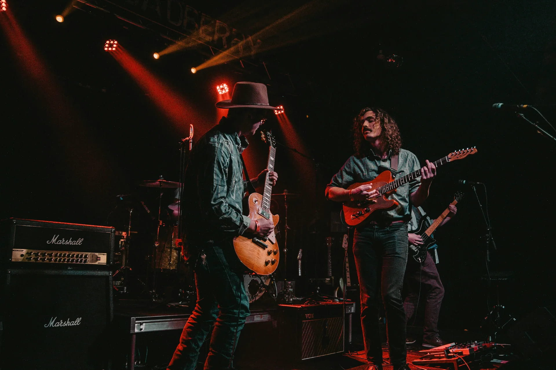 Live Musician - MiCon - Book Live Musicians for your event