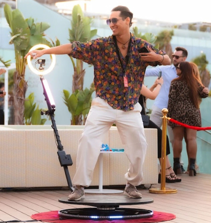 Interactive 360 camera and photobooth experience for luxury events in Barcelona - MiCon Event Technology